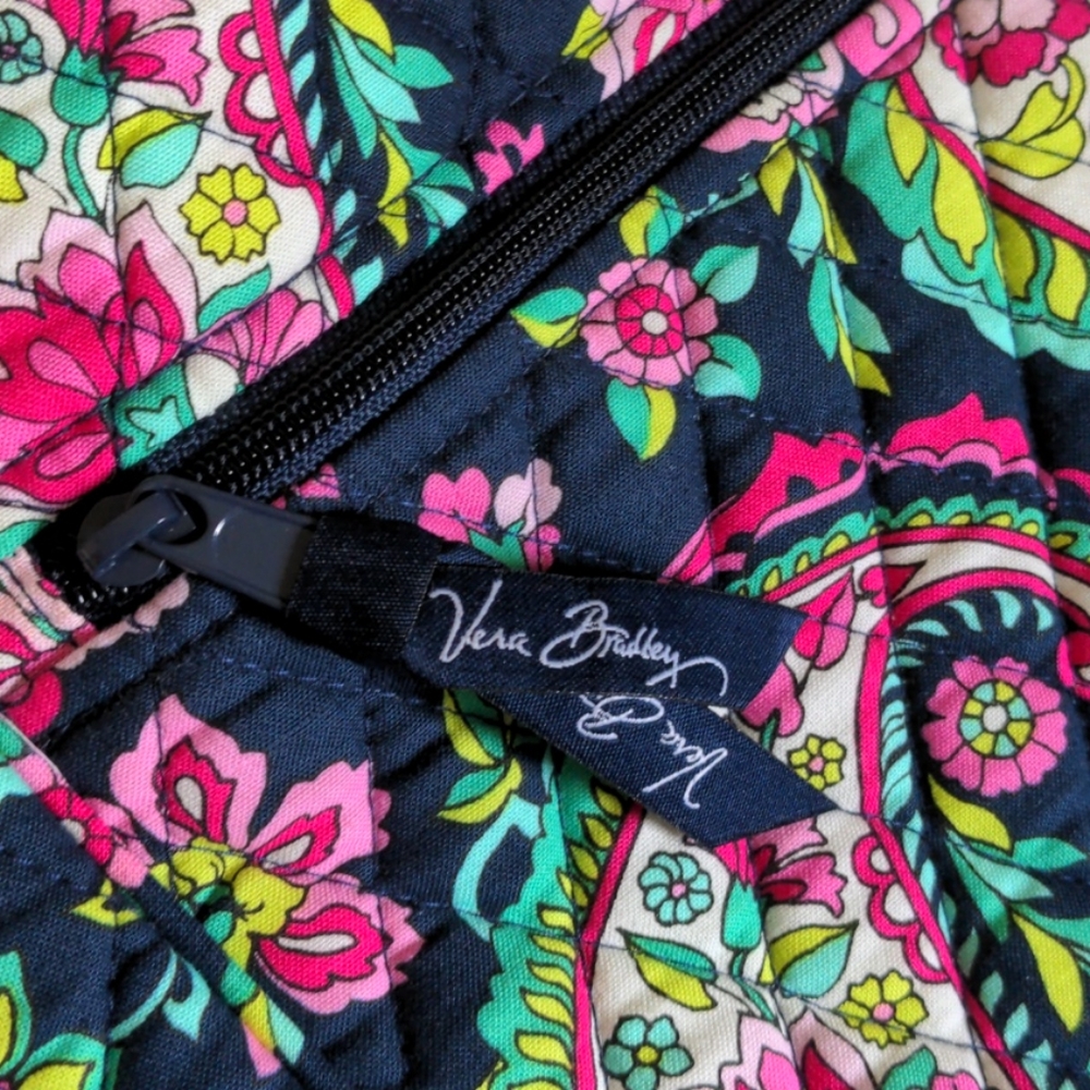 Vera Bradley Crossbody - Picture 5 of 9
